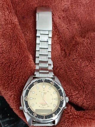 Reloj Casio RTZ Beige/Plata