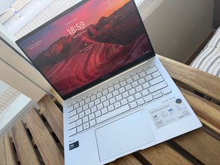 Asus Zenbook 14 Intel Core Ultra 7
