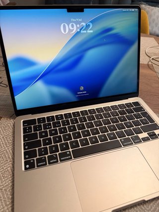 MacBook Air M2