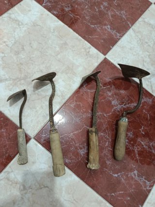 4 Amocafres antiguos de jardinería