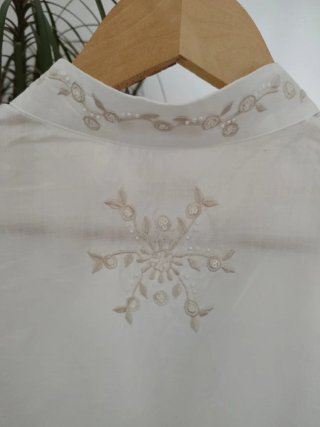 Vestido blanco con bordados