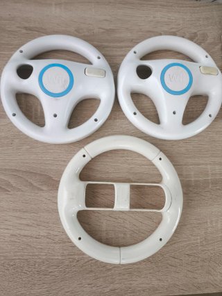 Nintendo Wii + Mario Kart Wii