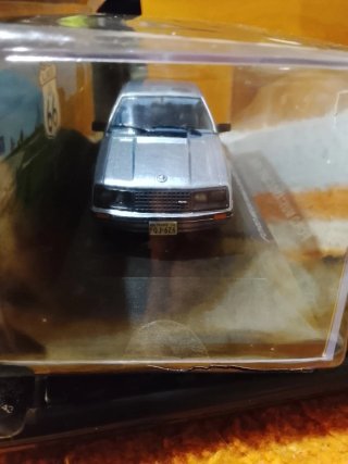 Ford Mustang Coupe 1979 escala 1/43