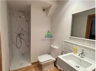 Piso en venta en Centro en Ourense