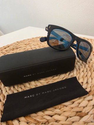 Gafas de sol Marc Jacobs negras y azules