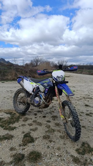 Moto Sherco 300 SEF-R Factory 2023 enduro