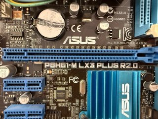 ASUS P8H61-M LX3 PLUS R2.0 + CPU