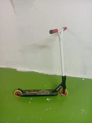 Patinete Booster Wolf B12