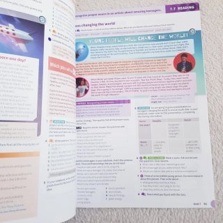 Libro de texto inglés life visión A2 elementary