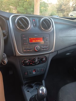Dacia Sandero 2015