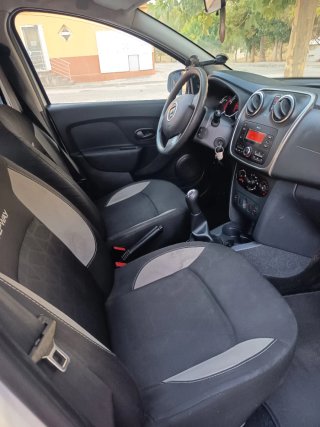Dacia Sandero 2015