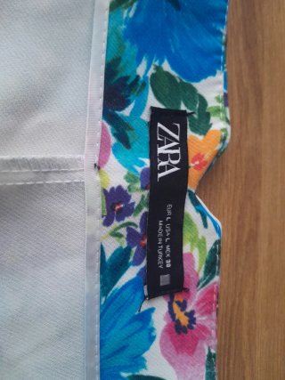 Pantalón Zara Flores Multicolor. Tele suave