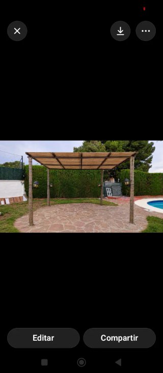 Pérgola de madera y piedra