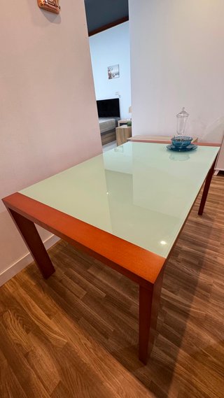 LIQUIDACION Mesa de madera+ Cristal templado nuevo