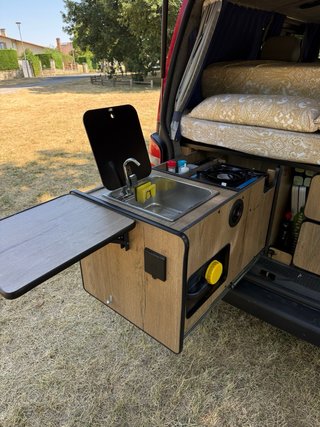 Volkswagen Transporter T5 2004