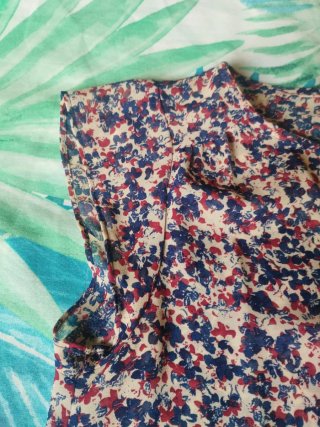 Blusa Benetton Talla XS Estampado Floral