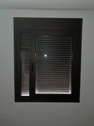 Se vende ventanas de 120 de ancho por 130 de alto.