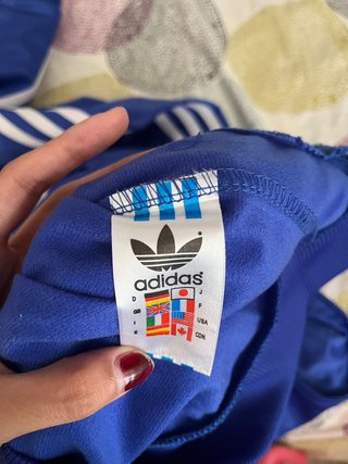 Chaqueta Adidas Azul con Rayas Blancas