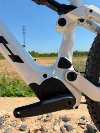 AVINOX BH ILYNX+ DL 7.9 2027 EBIKE