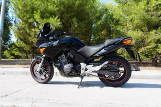 Honda CBF600S Negra
