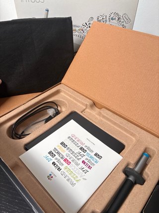 Wacom Intuos Creative Pen Tablet