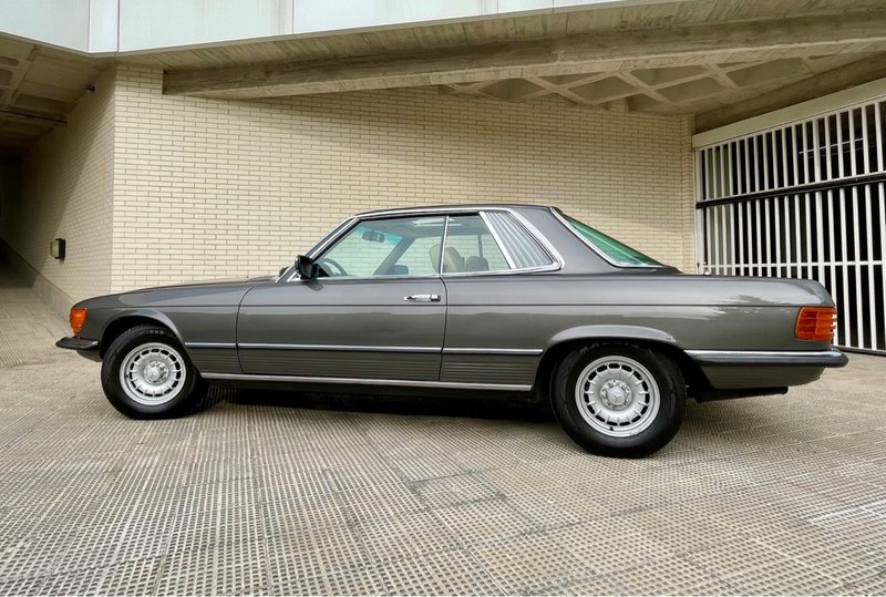 Mercedes-Benz SLC 1978 - foto 1