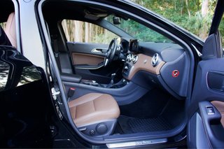 Mercedes-Benz Clase A 200 AMG Line