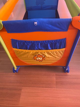 Cuna de viaje portátil