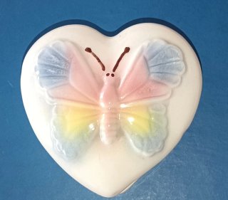 Joyero cerámica. Corazón con mariposa Mujer / niña