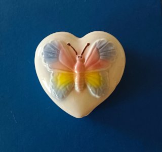 Joyero cerámica. Corazón con mariposa Mujer / niña