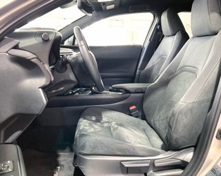 Lexus UX 2022