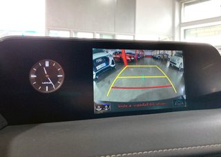 Lexus UX 2022
