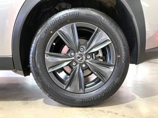 Lexus UX 2022