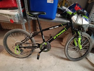 Bici Btwin Negra y Verde