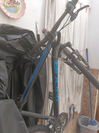 Bicicleta de adulto, 2*100 euros