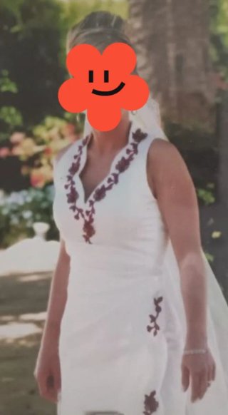 Traje de Novia Blanco con Bordado