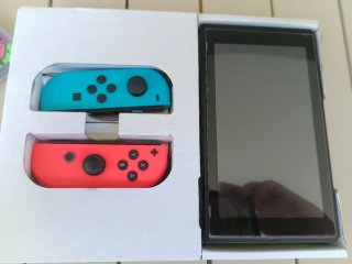 Nintendo Switch con Mario Kart y Splatoon 2