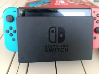 Nintendo Switch con Mario Kart y Splatoon 2