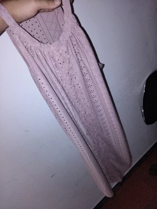 Vestido rosa halter sin mangas