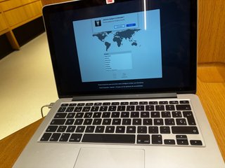 Portátil Apple MacBook pro 13