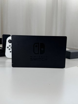 Buen estado / Nintendo Switch con accesorios