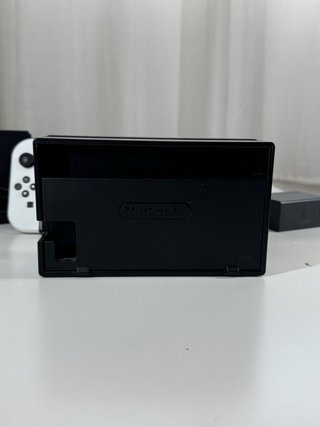 Buen estado / Nintendo Switch con accesorios