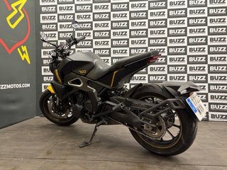 Letbe Arthur 700cc Moto para el A2