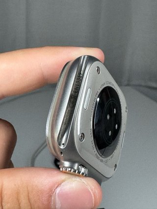 Apple Watch Ultra 87%