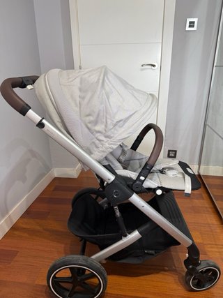 Silla de paseo + capazo Cybex