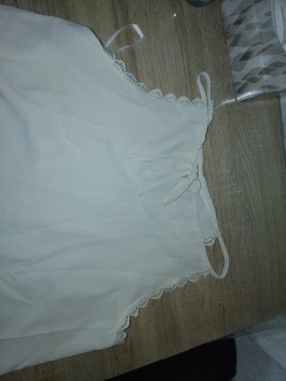 Camiseta sin mangas con encaje