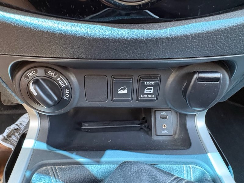 Nissan Navara 2017, foto 28