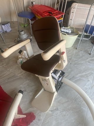 Silla de seguridad y carriles de elevación