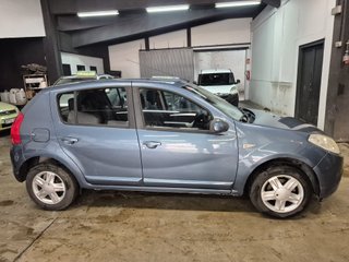 Dacia Sandero 2009
