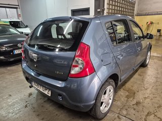 Dacia Sandero 2009